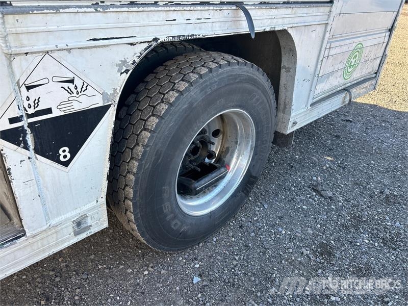 Hino 358 4x2 Beverage Truck (Inoperable) Italszállító tehergépkocsik