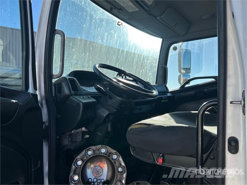 Hino 358 4x2 Beverage Truck (Inoperable) Italszállító tehergépkocsik