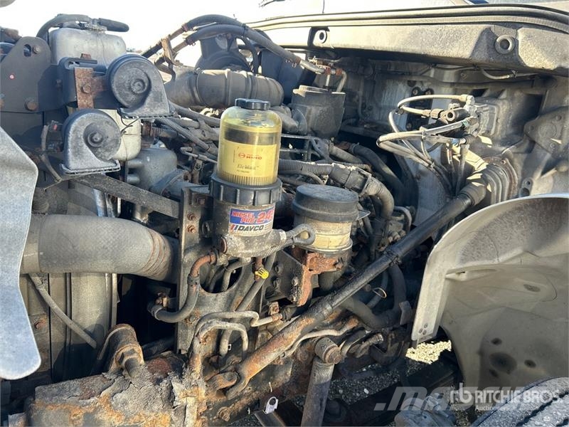 Hino 358 4x2 Beverage Truck (Inoperable) Italszállító tehergépkocsik
