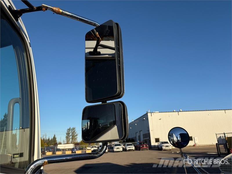 Hino 358 4x2 Refrigerated Truck Kølelastbiler