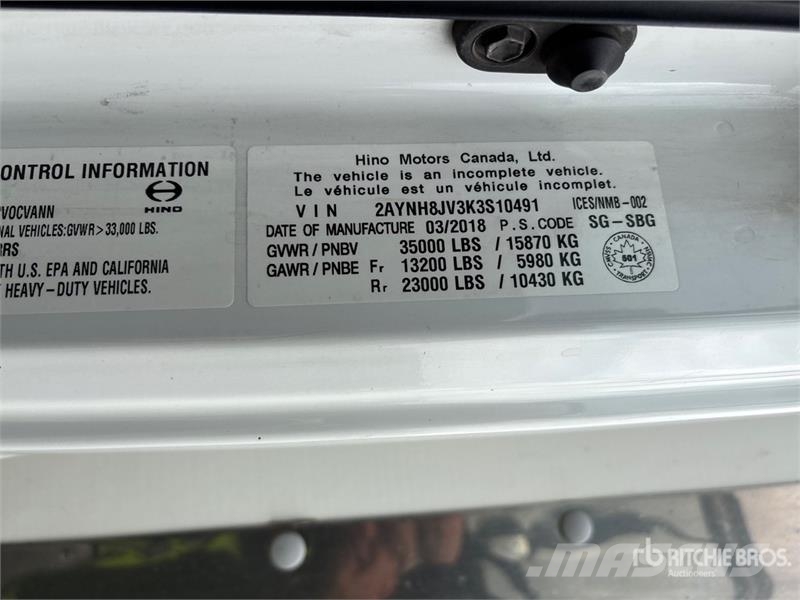 Hino 358D 4x2 Van Truck Umpikorikuorma-autot