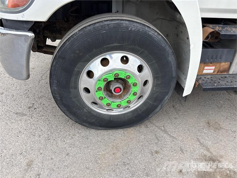 Hino 358D 4x2 Van Truck Umpikorikuorma-autot
