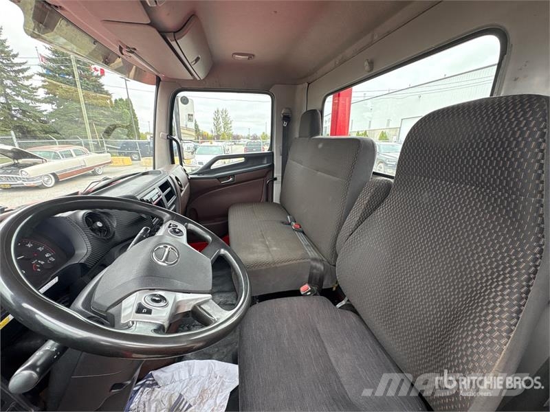 Hino L8 4x2 Rollback Truck 救援车