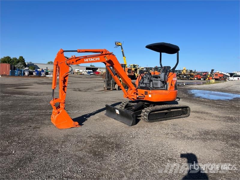 Hitachi EX30U Mini Excavator Mini kotrók < 7t