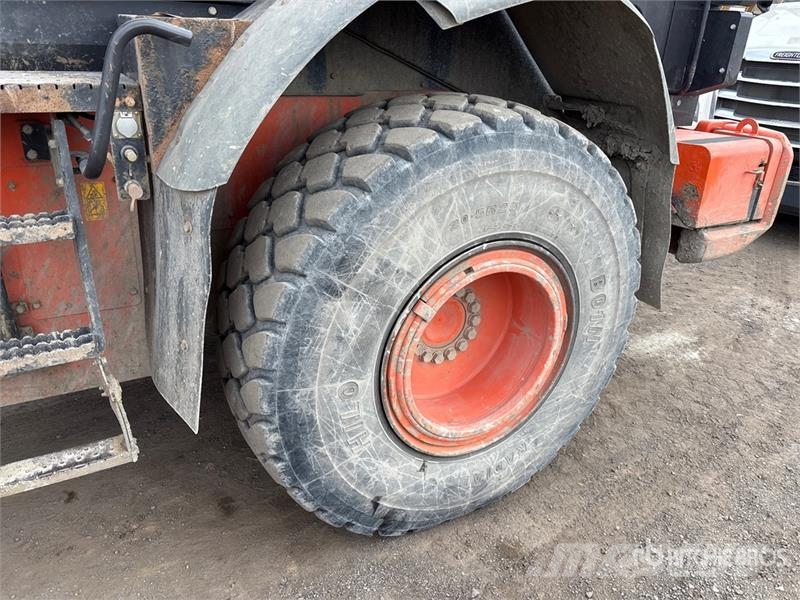 Hitachi ZW180-5B Wheel Loader Iekrāvēji uz riteņiem