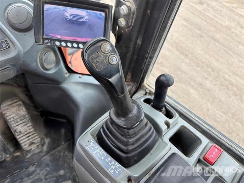 Hitachi ZW180-5B Wheel Loader Iekrāvēji uz riteņiem