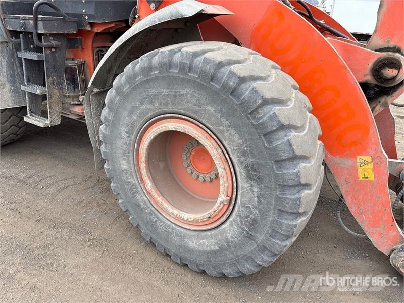 Hitachi ZW180-5B Wheel Loader Iekrāvēji uz riteņiem