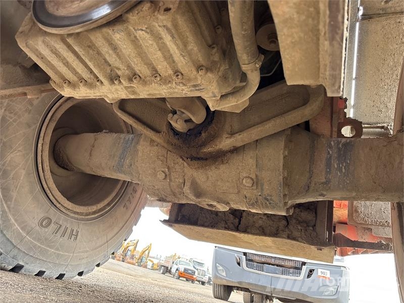 Hitachi ZW180-5B Wheel Loader Iekrāvēji uz riteņiem