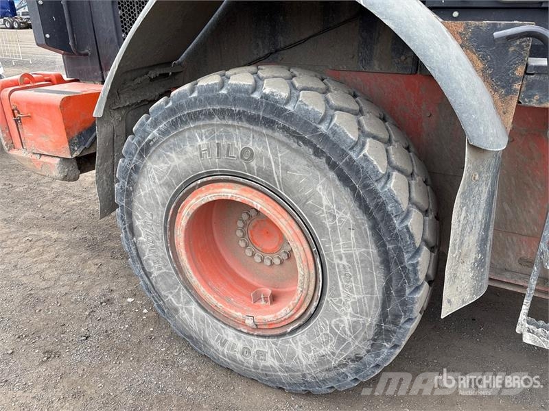 Hitachi ZW180-5B Wheel Loader Iekrāvēji uz riteņiem