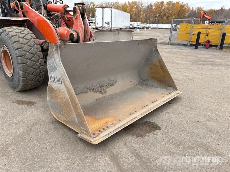 Hitachi ZW250-5B Wheel Loader Iekrāvēji uz riteņiem