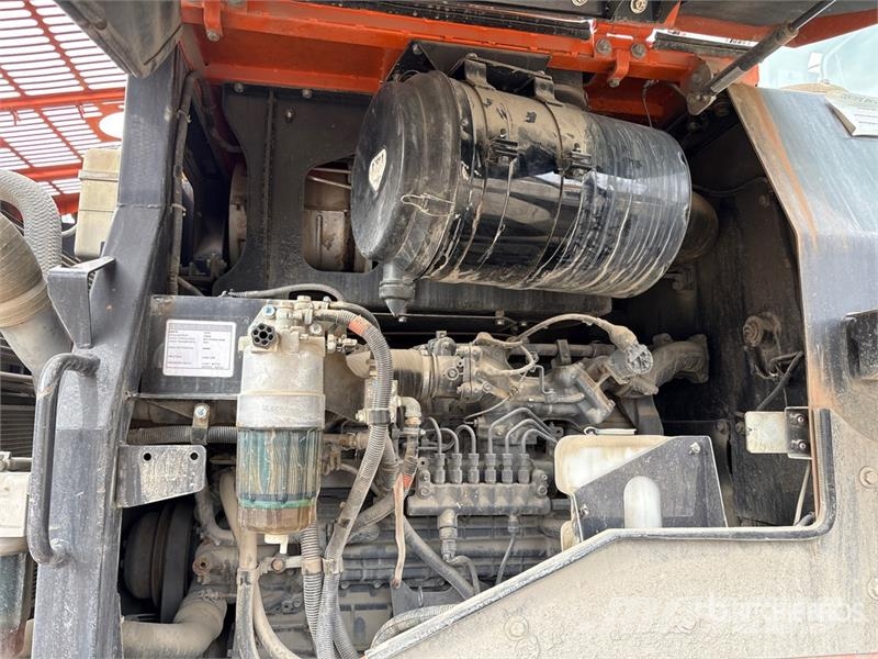 Hitachi ZW250-5B Wheel Loader Iekrāvēji uz riteņiem