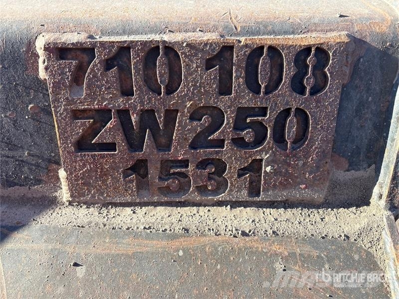 Hitachi ZW250-5B Wheel Loader Фронтальные погрузчики