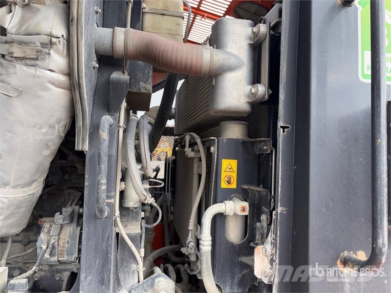 Hitachi ZW250-5B Wheel Loader Iekrāvēji uz riteņiem