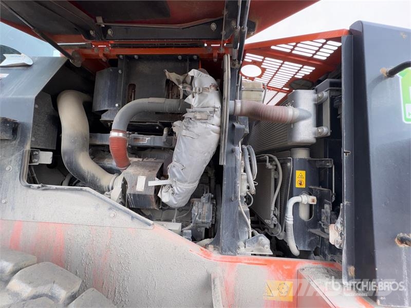 Hitachi ZW250-5B Wheel Loader Iekrāvēji uz riteņiem