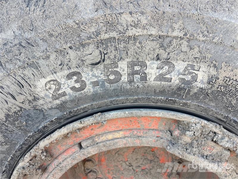 Hitachi ZW250-5B Wheel Loader Фронтальные погрузчики