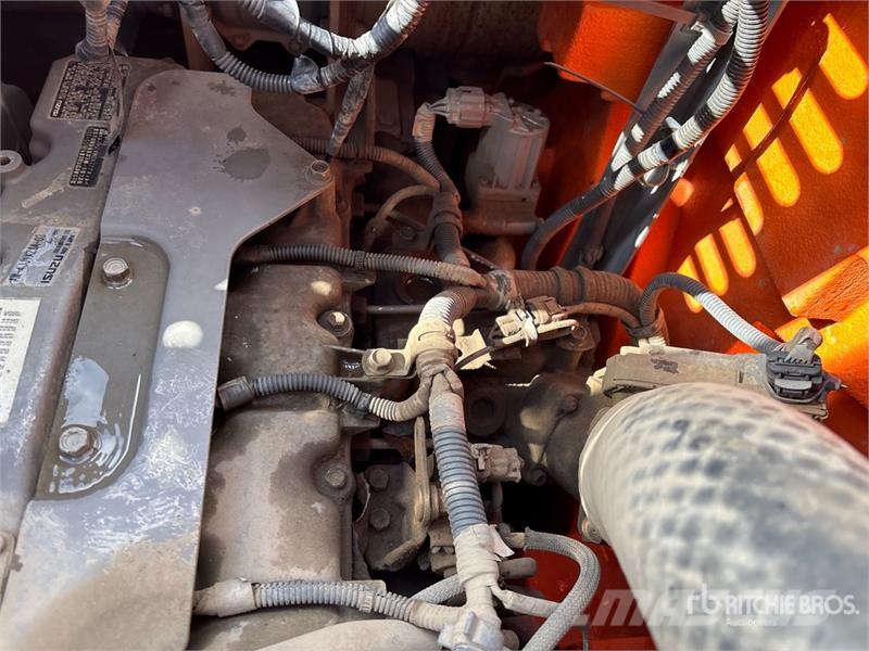 Hitachi ZX135US-5B Tracked Excavator Crawler excavators