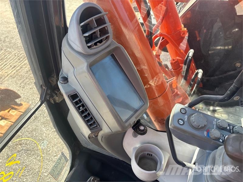 Hitachi ZX135US-5B Tracked Excavator Crawler excavators
