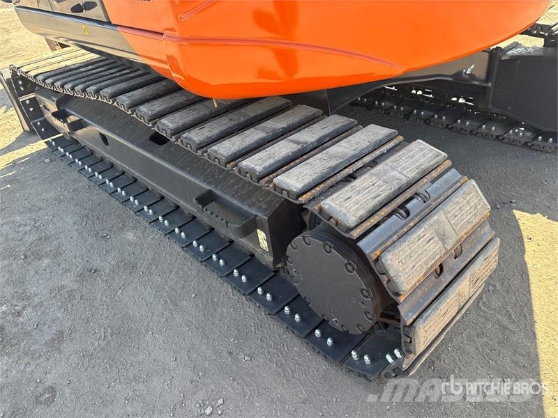 Hitachi ZX135US-5B Tracked Excavator Crawler excavators