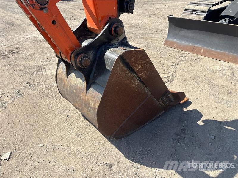 Hitachi ZX135US-5B Tracked Excavator Crawler excavators