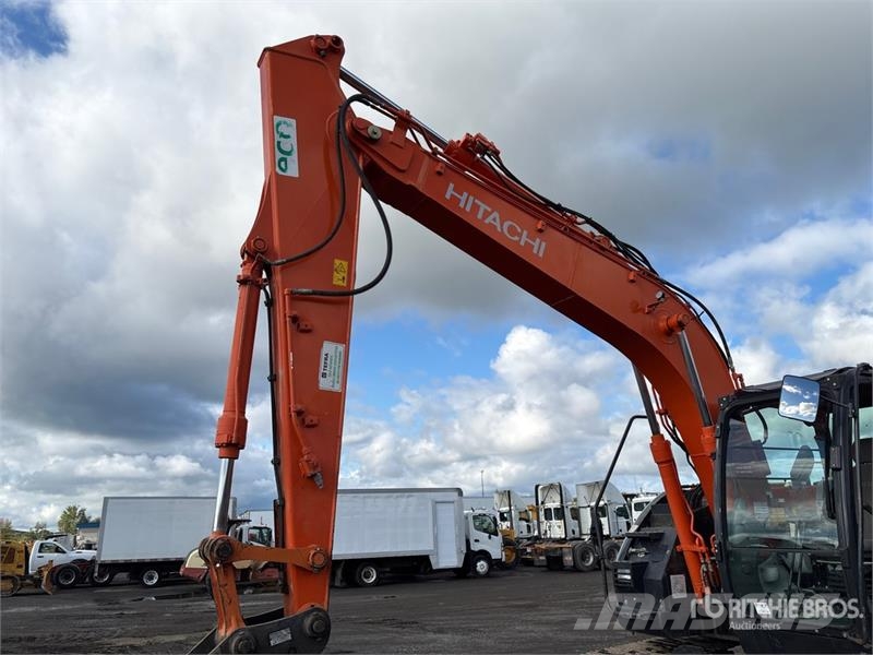 Hitachi ZX135US-5B Tracked Excavator Crawler excavators