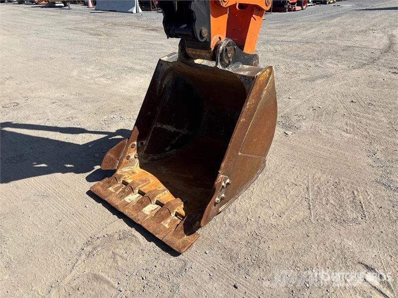 Hitachi ZX135US-5B Tracked Excavator Crawler excavators