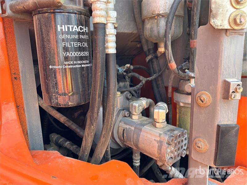 Hitachi ZX135US-5B Tracked Excavator Crawler excavators