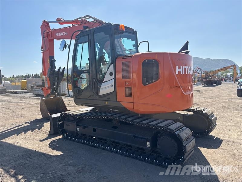 Hitachi ZX135US-5B Tracked Excavator Crawler excavators