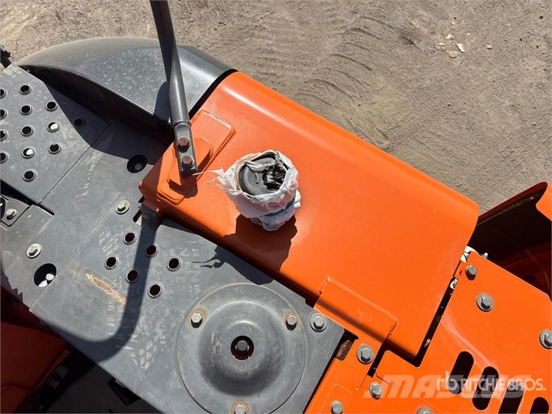 Hitachi ZX135US-5B Tracked Excavator Crawler excavators