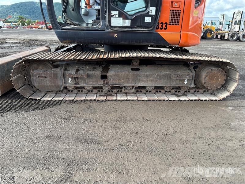 Hitachi ZX135US-5B Tracked Excavator Crawler excavators