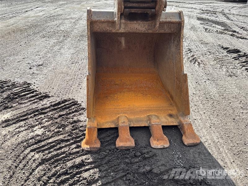 Hitachi ZX135US-5B Tracked Excavator Crawler excavators