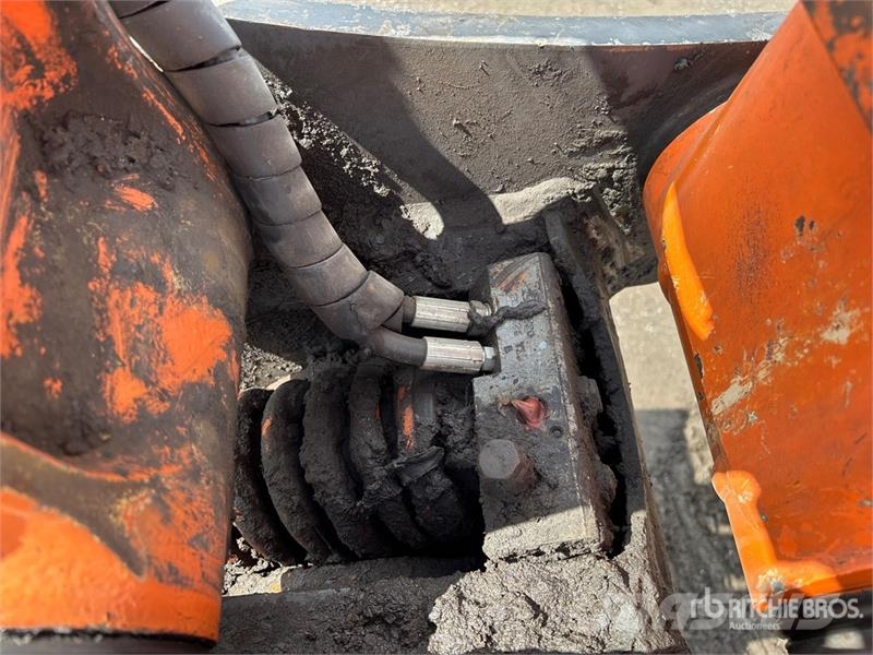 Hitachi ZX135US-5B Tracked Excavator Crawler excavators