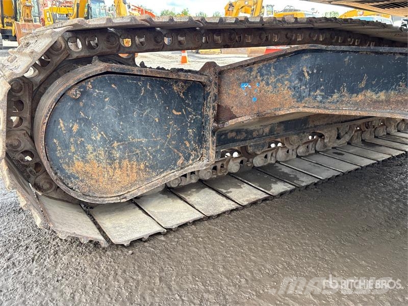 Hitachi ZX135US-5B Tracked Excavator Crawler excavators
