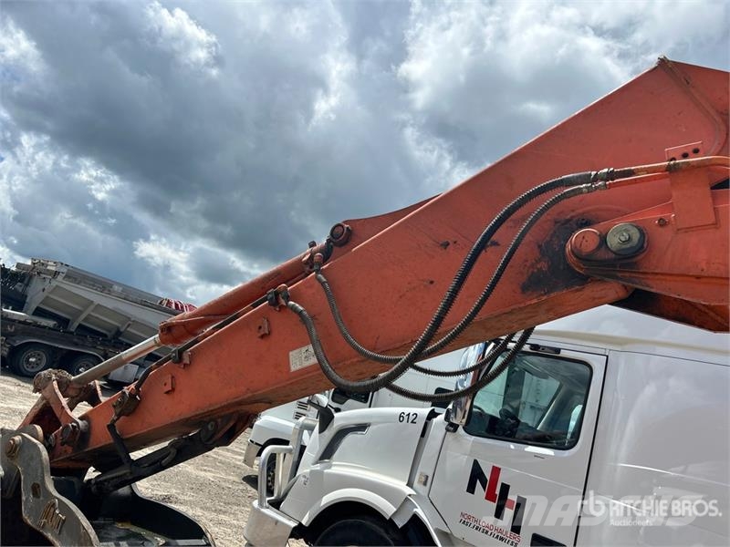 Hitachi ZX135US-5N Tracked Excavator (Inoperable) 履帶式 挖土機/掘鑿機/挖掘機