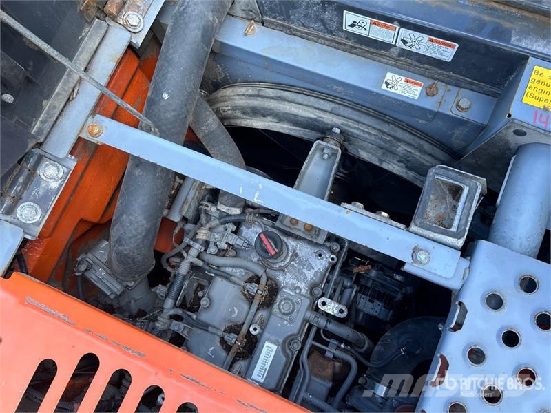 Hitachi ZX135US-5N Tracked Excavator (Inoperable) 履帶式 挖土機/掘鑿機/挖掘機