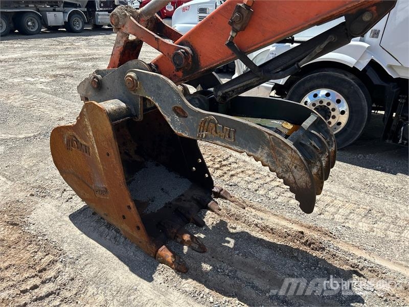 Hitachi ZX135US-5N Tracked Excavator (Inoperable) 履帶式 挖土機/掘鑿機/挖掘機
