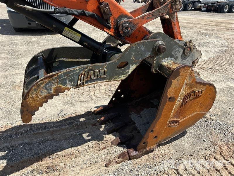 Hitachi ZX135US-5N Tracked Excavator (Inoperable) 履帶式 挖土機/掘鑿機/挖掘機