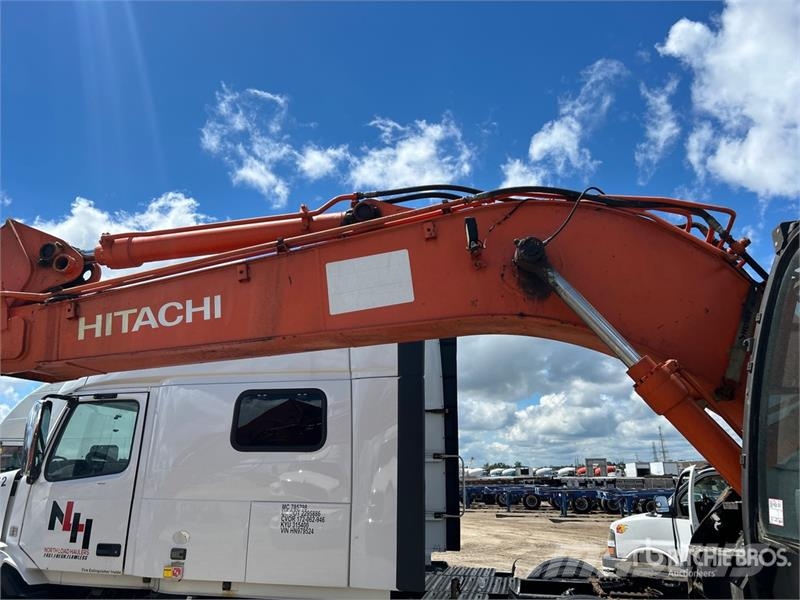 Hitachi ZX135US-5N Tracked Excavator (Inoperable) 履帶式 挖土機/掘鑿機/挖掘機
