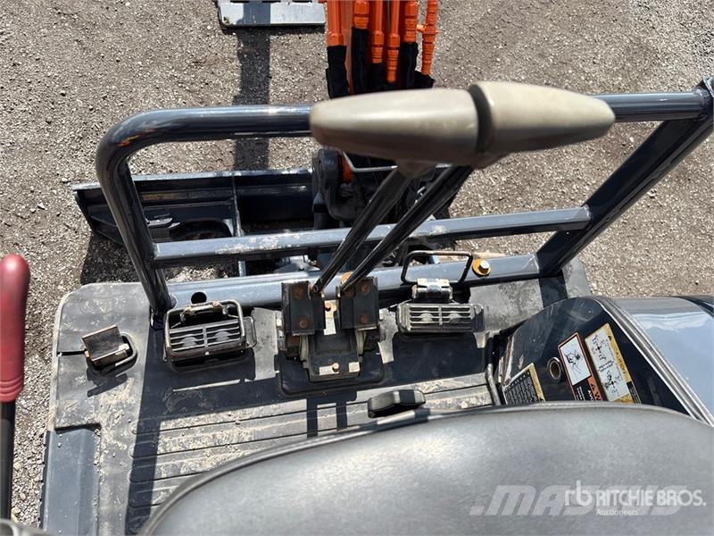 Hitachi ZX17U-2 Mini excavators < 7t (Mini diggers)