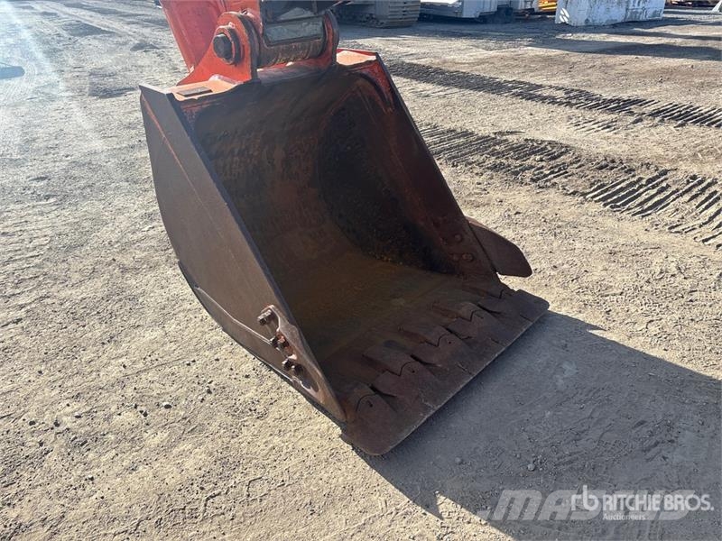 Hitachi ZX200-6 Tracked Excavator 履带挖掘机