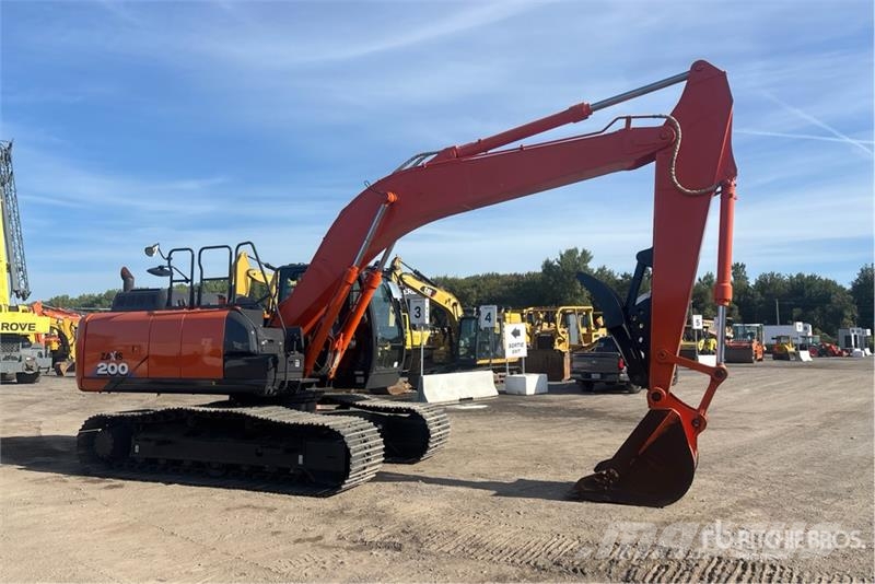 Hitachi ZX200-6 Tracked Excavator 履带挖掘机