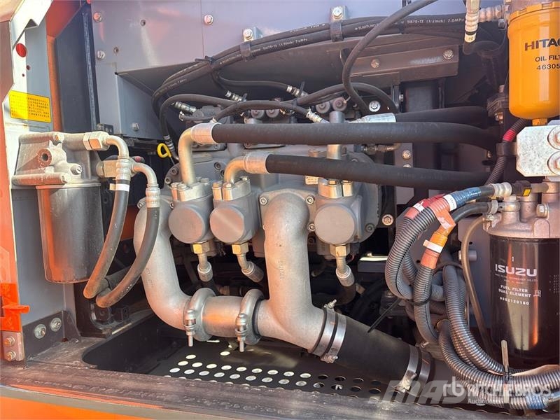 Hitachi ZX200-6 Tracked Excavator 履带挖掘机