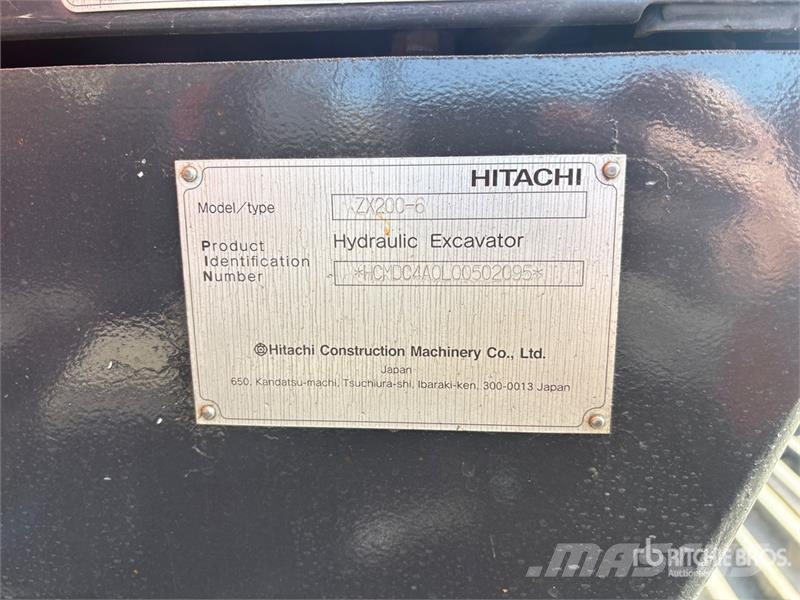 Hitachi ZX200-6 Tracked Excavator 履带挖掘机