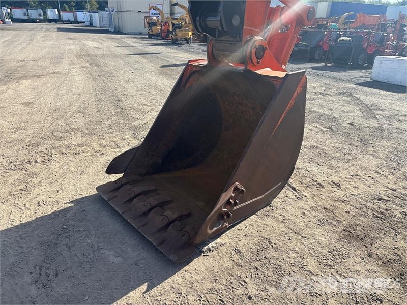 Hitachi ZX200-6 Tracked Excavator 履带挖掘机