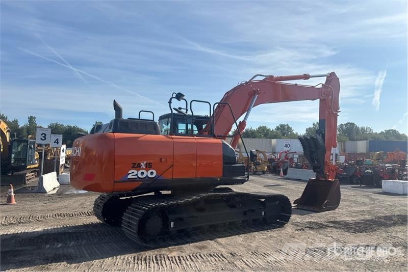Hitachi ZX200-6 Tracked Excavator 履带挖掘机