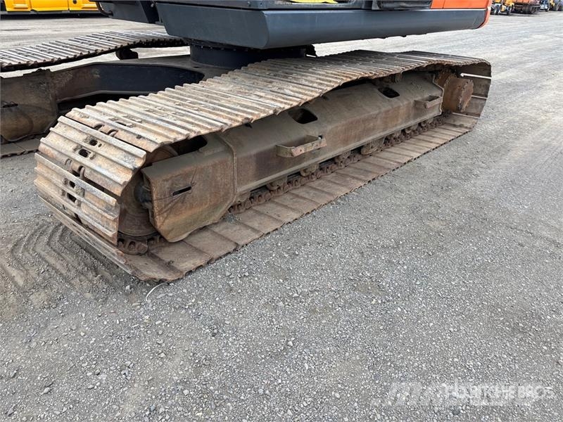 Hitachi ZX200LC-3 Tracked Excavator Lánctalpas kotrók