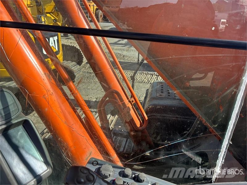 Hitachi ZX210LC-5N Raupenbagger