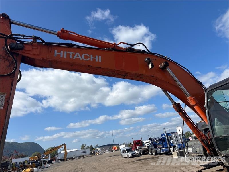 Hitachi ZX210LC-5N Roomikekskavaatorid