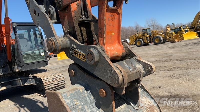 Hitachi ZX245USLC-6N Tracked Excavator Escavadeiras de esteiras