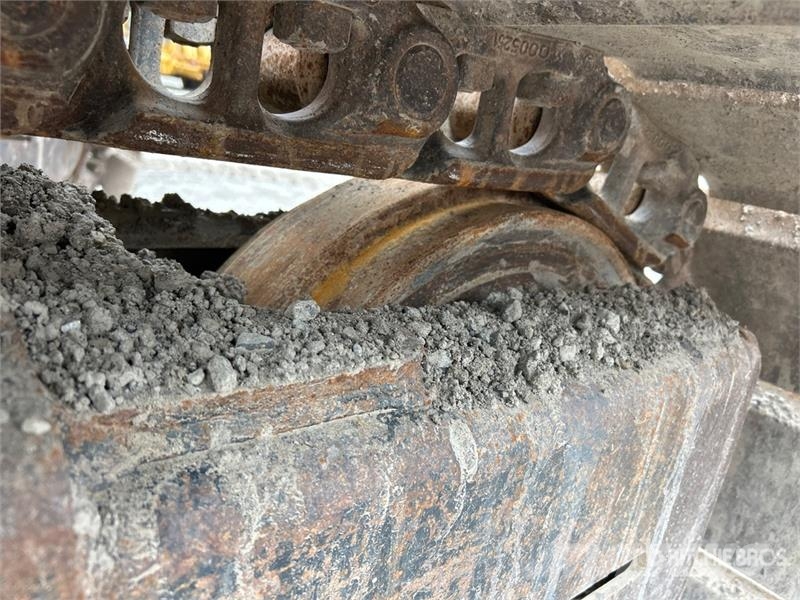 Hitachi ZX245USLC-6N Tracked Excavator Crawler excavators