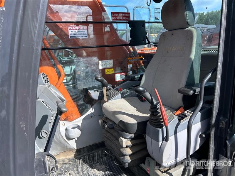 Hitachi ZX300LC-6N Tracked Excavator Crawler excavators
